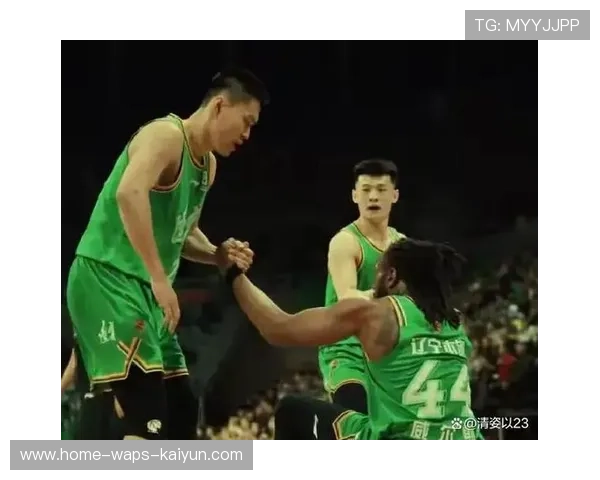 广厦内线篮板稳固，防守端控制比赛节奏